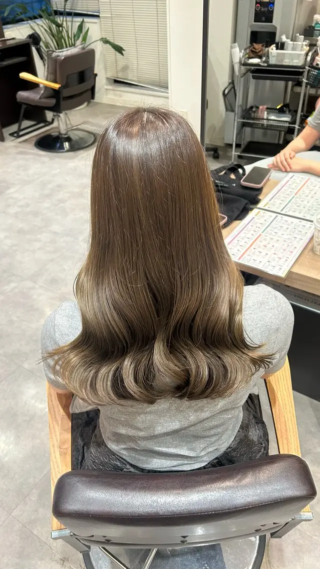ロング カラー Ami♡表参道/艶髪 ピンク/盛れカットのヘアスタイル