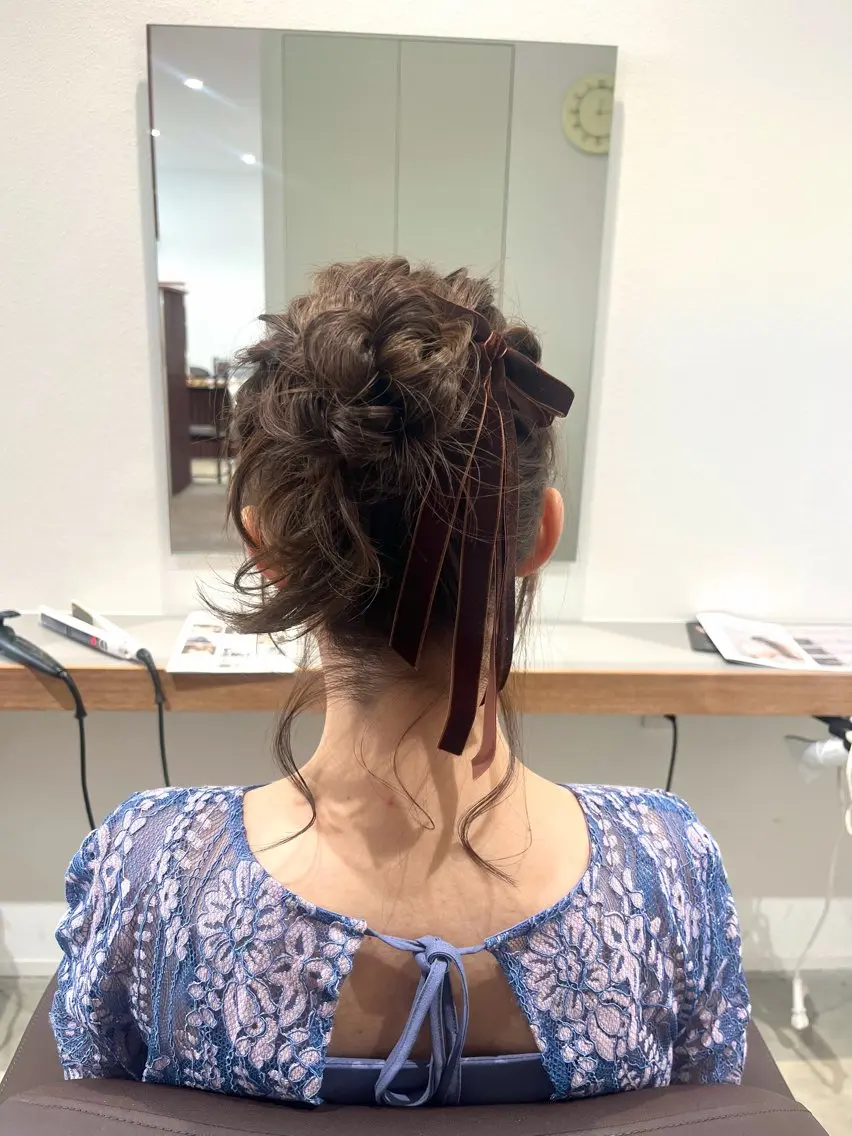 ヘアアレンジ ヘアセット 透明感Color🩶 髪質改善 ユウナ🦋のヘアスタイル