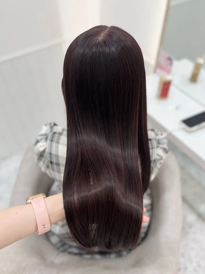ロング カラー 新井 凪のヘアスタイル