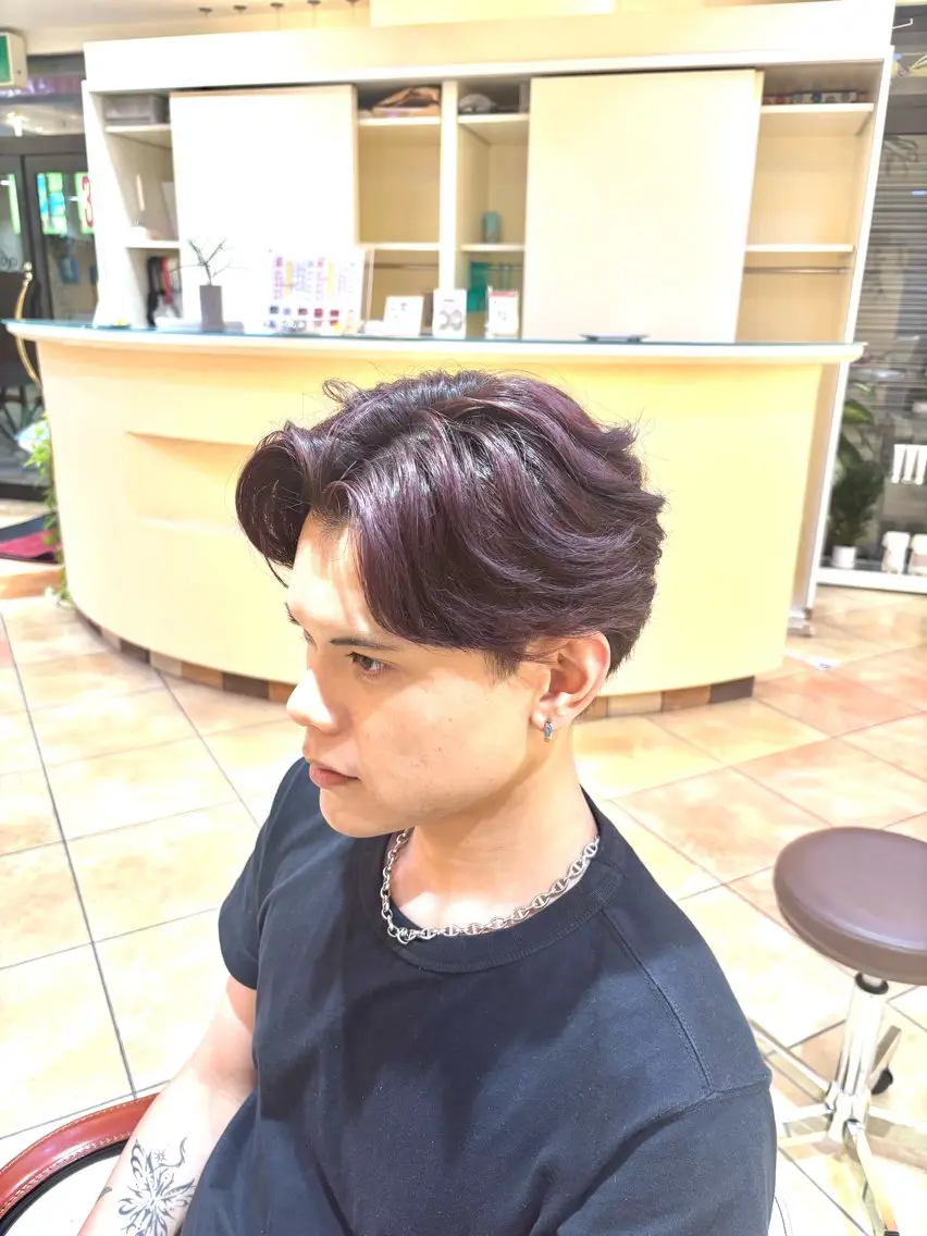ショート カラー メンズ カシス レッドカラー カット ヘアカラー メンズヘアカット特化 村上俊輔のヘアスタイル