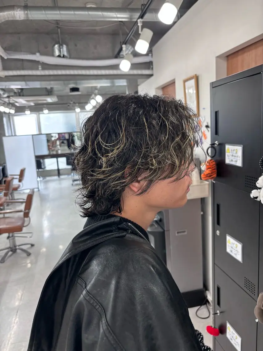パーマ メンズ カット パーマ トリートメント ヘッドスパ ヘアセット パーマ特化 🇰🇷yutoのヘアスタイル