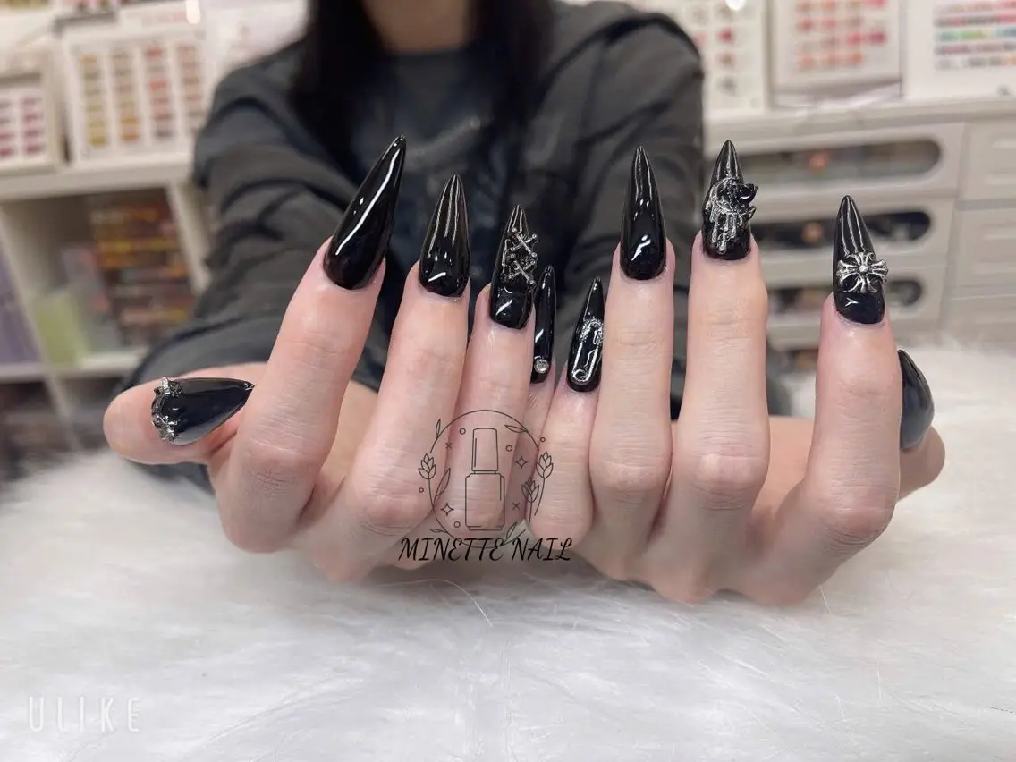 ネイル 長さ出し フレンチネイル ジェルネイル ガラスフレンチ 韓国ネイル Minette nailHuongのネイルデザイン