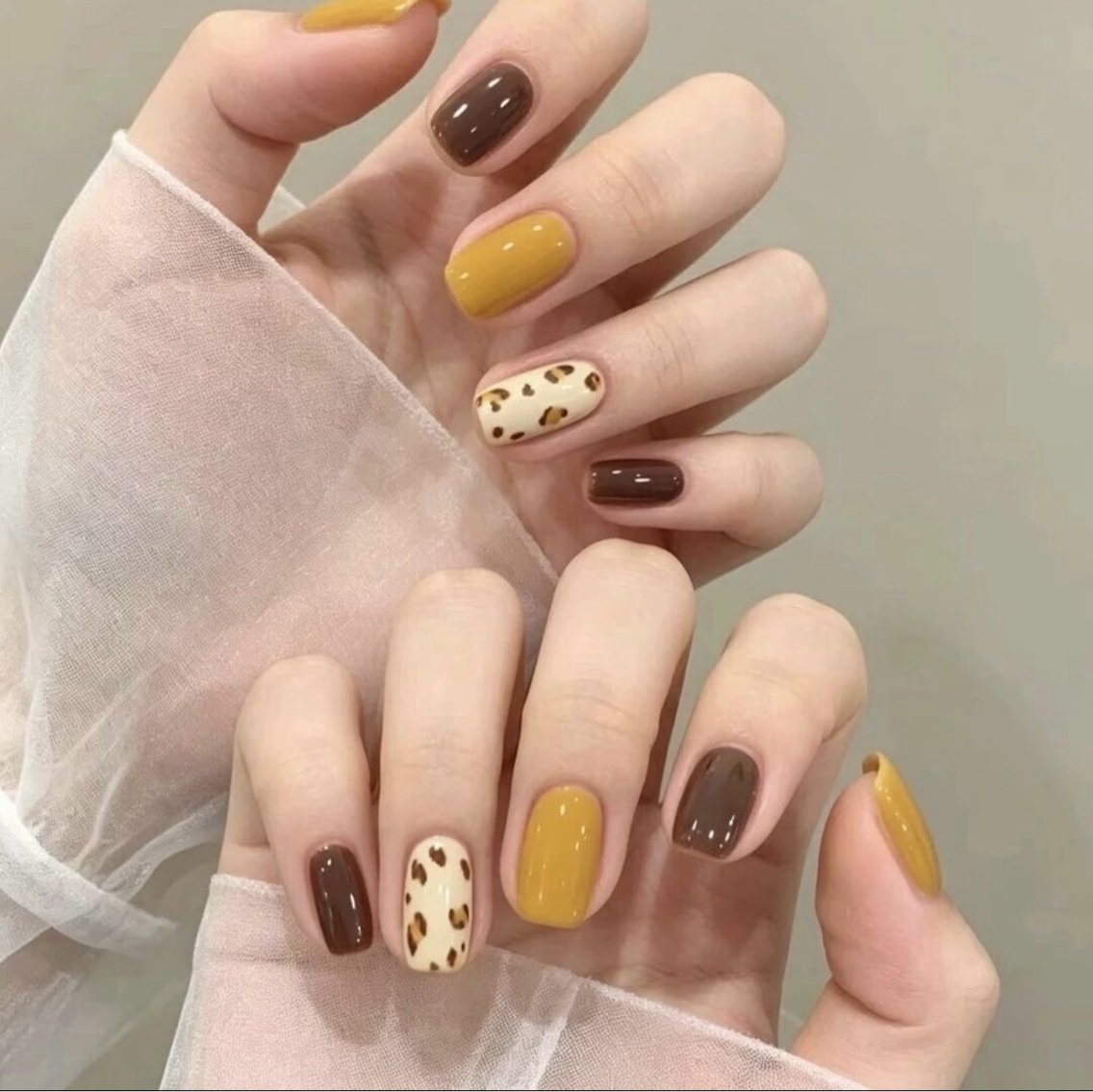 ネイル ハンドネイル H3 Nail Tsuki🦋💙のネイルデザイン