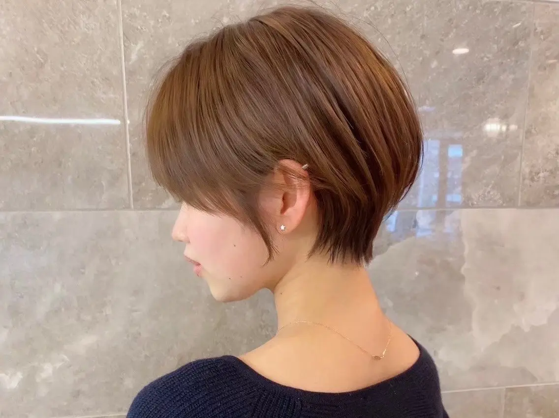 ショート 早田 華のヘアスタイル