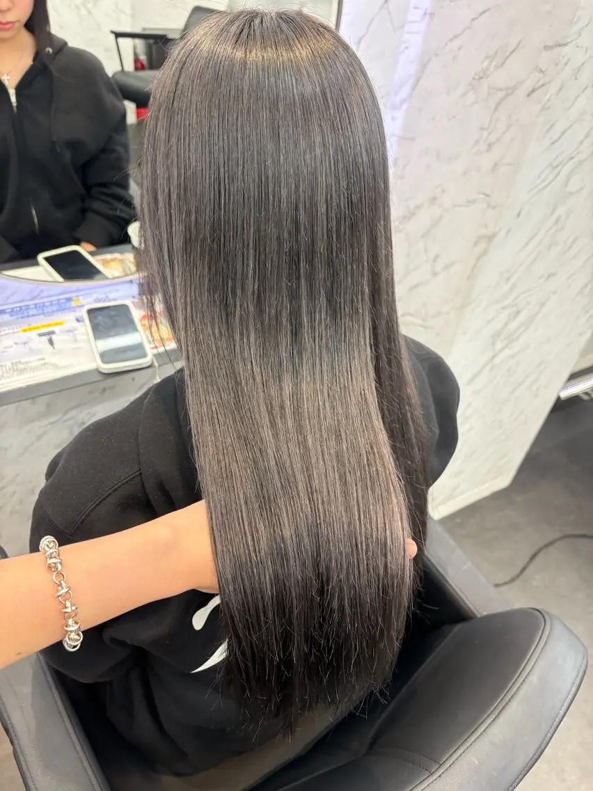 ロング カラー アッシュ アッシュグレー 韓国ヘア🎀 /♡𝓝𝓸𝓪♡のヘアスタイル