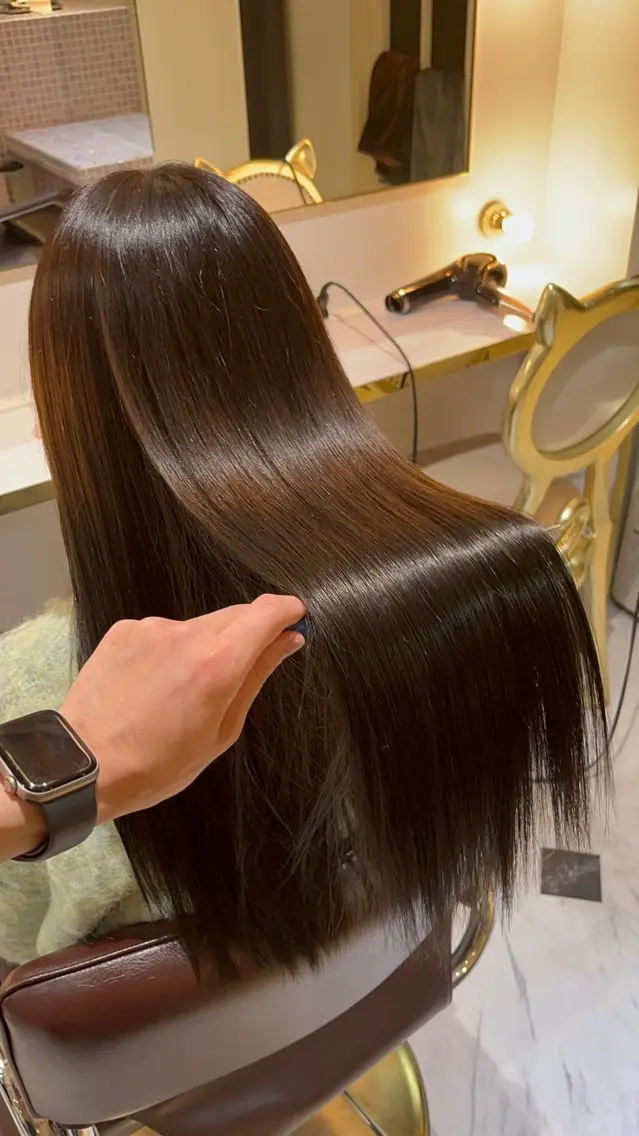 ロング 髪質改善・縮毛矯正 特化・ユウシンのヘアスタイル