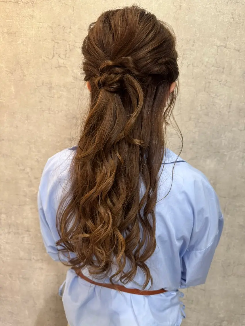 ロング 川本 葵のヘアスタイル