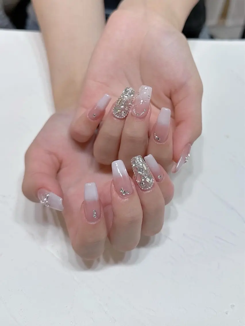 ◾︎長さだしロングチップ10本/パーツ付け放題(立体ジュエリー込)フリーデザイン/(他店オフ込)の写真
