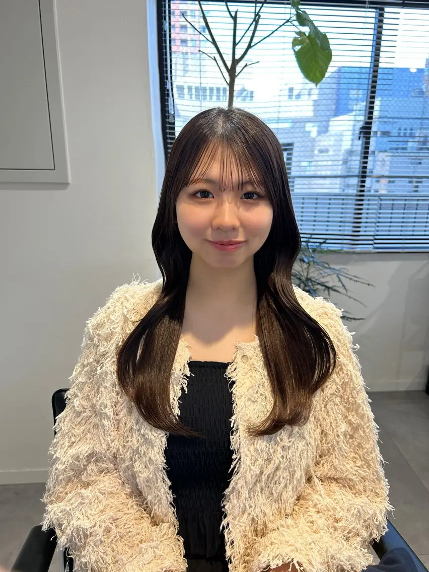 ミディアム くびれヘア レイヤーカット ❤️ショートカット ・顔周りカット❤️のヘアスタイル