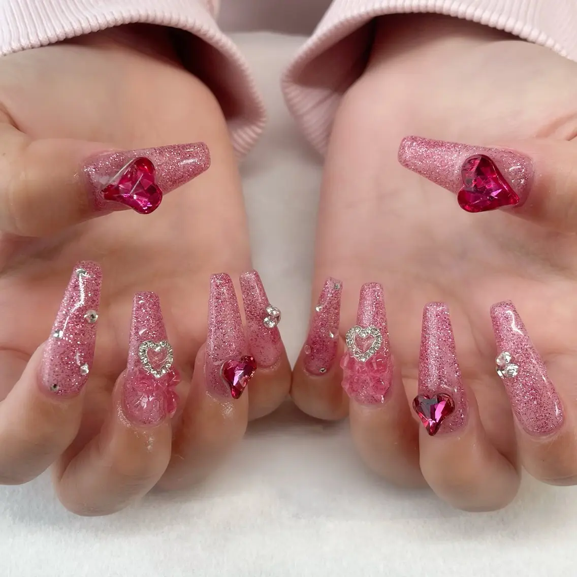ネイル ハンドネイル 💎🐰 saki. m 🐰💎のネイルデザイン