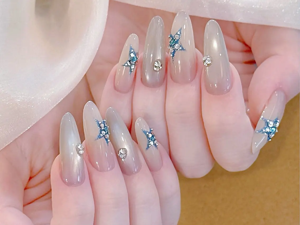 メンズ ネイル メンズ韓国風 オーロラネイル チークネイル 長さ出し フレンチネイル ハンドネイル NEW NAIL 池袋のネイルデザイン