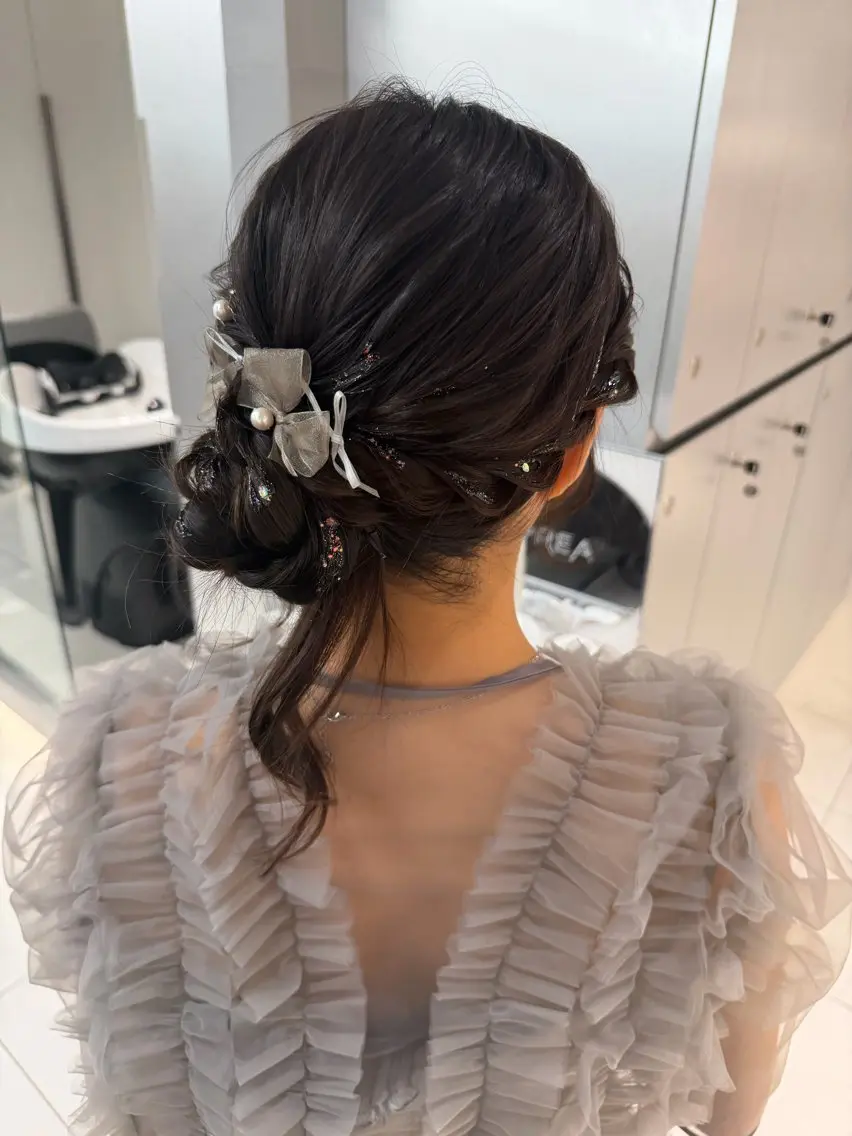ヘアアレンジ 結婚式・ブライダル ヘアセット ヘアセット🎀耳つぼ 👂💎MONAMIのヘアスタイル