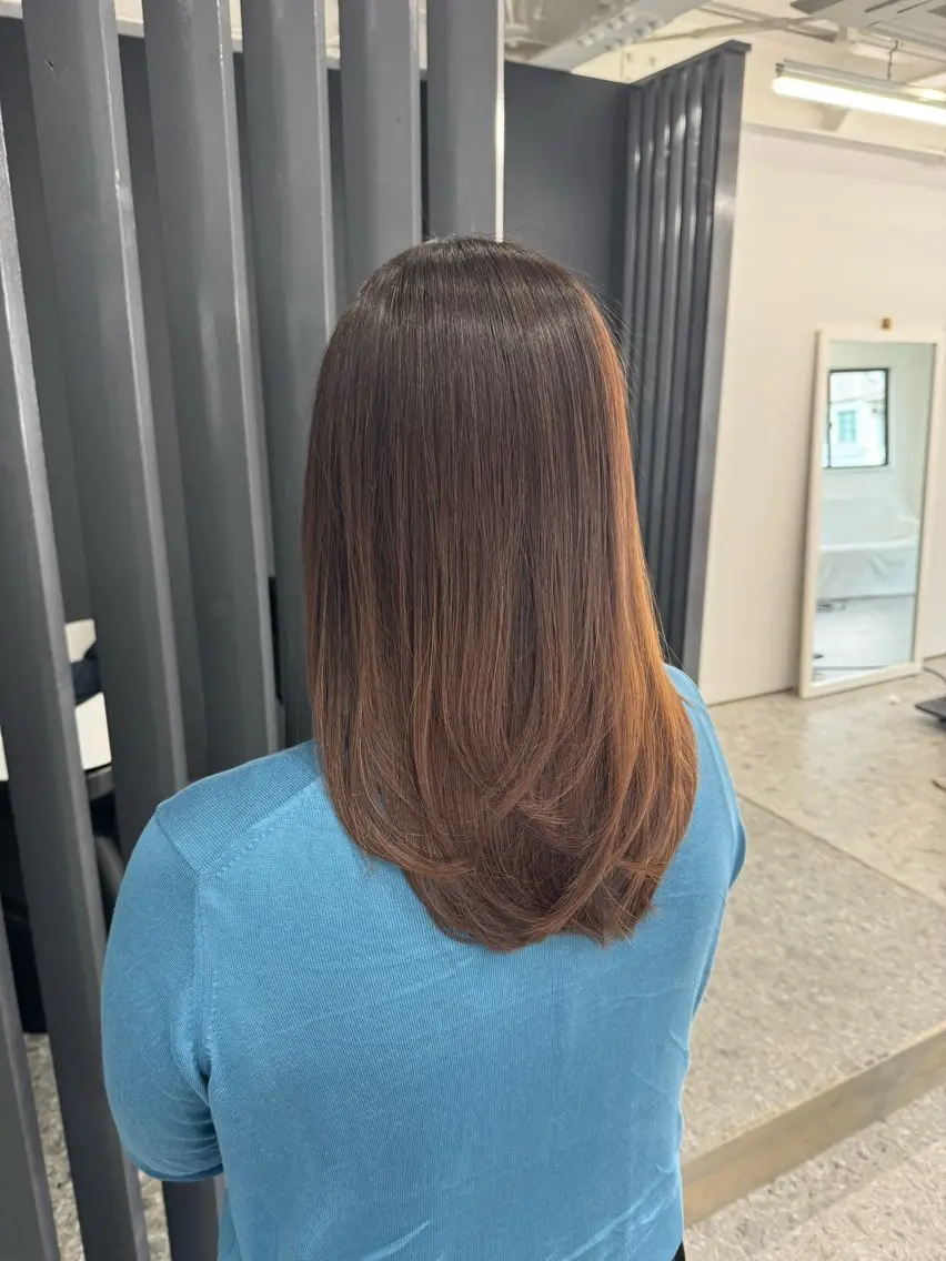 セミロング カット ヘアカラー トリートメント 箕面☆髪質改善☆安田 聡志のヘアスタイル