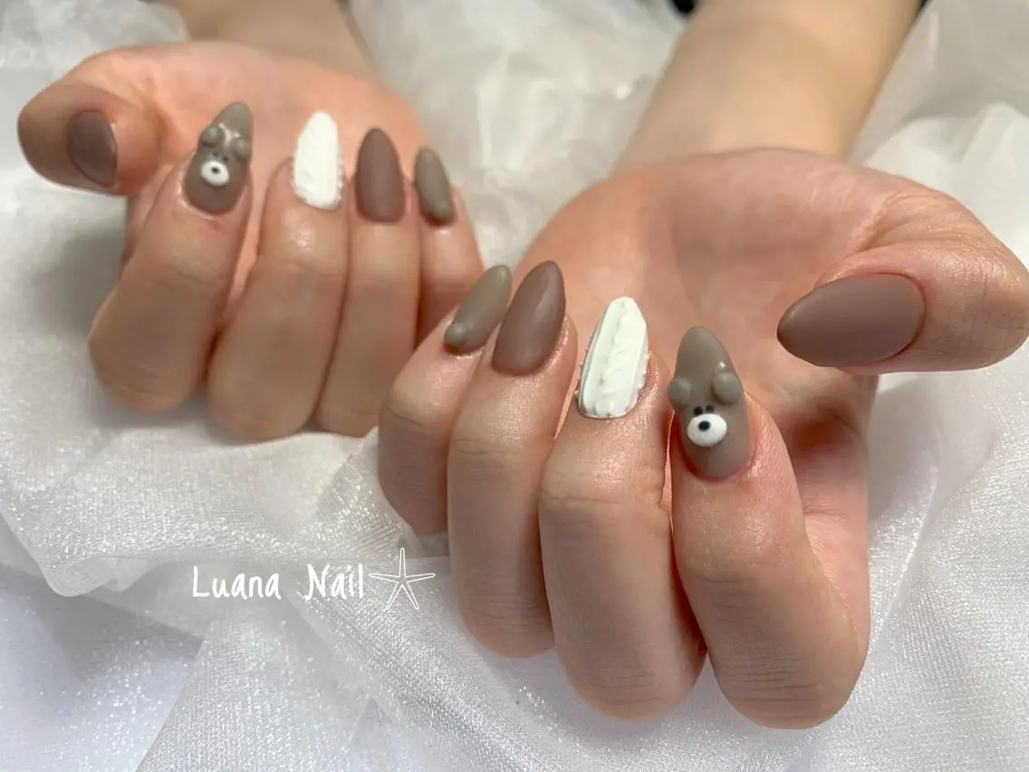 ネイル マットネイル ハンドネイル BeauJu by Luana Nailのネイルデザイン