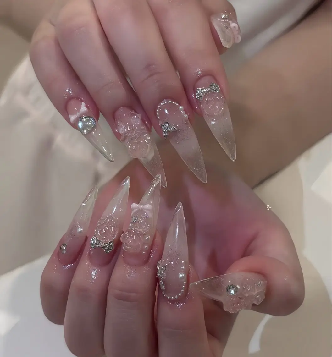 ネイル オーロラネイル ブルー フットネイル ジェルネイル 氷ネイル・うるうるネイル ハンドネイル Rin Nail 新大久保店のネイルデザイン