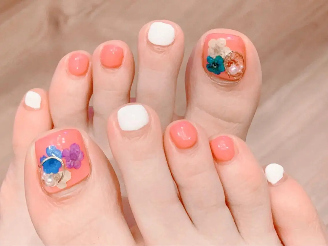 ネイル アートネイル フラワーネイル フットネイル フットネイル NAIL__ KOKOのネイルデザイン