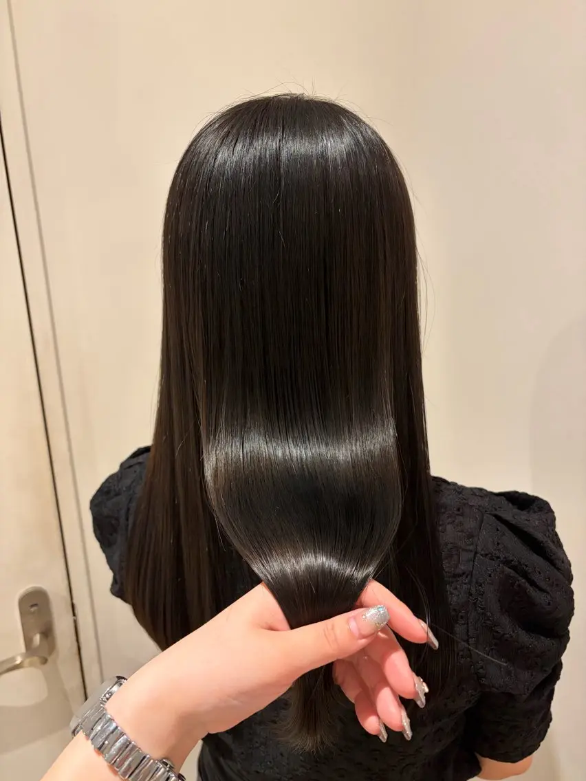 セミロング カラー ヘアカラー 透明感🫧/韓国風 ヘア🇰🇷/さくらのヘアスタイル