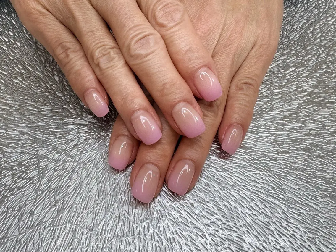 ネイル フットネイル ジェルネイル グラデーション ラメ(グリッター) マグネットネイル ハンドネイル ハンドケア ♡Bivi♡自爪に 優しいネイルサロンのネイルデザイン