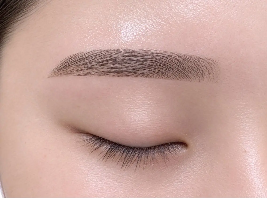 アイブロウ ワックス脱毛 眉カット ef_eyelash りおなの眉毛・アイブロウイメージ