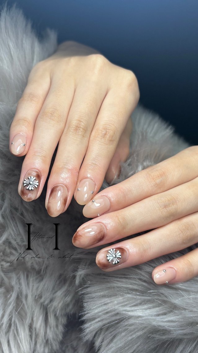 ネイル HatsuuNail salonアリスのネイルデザイン