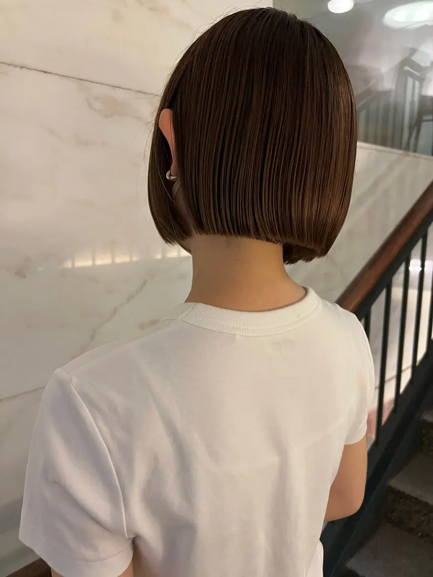 ショート ボブ カット ブリーチなし透明感 🪄aoi🤎のヘアスタイル