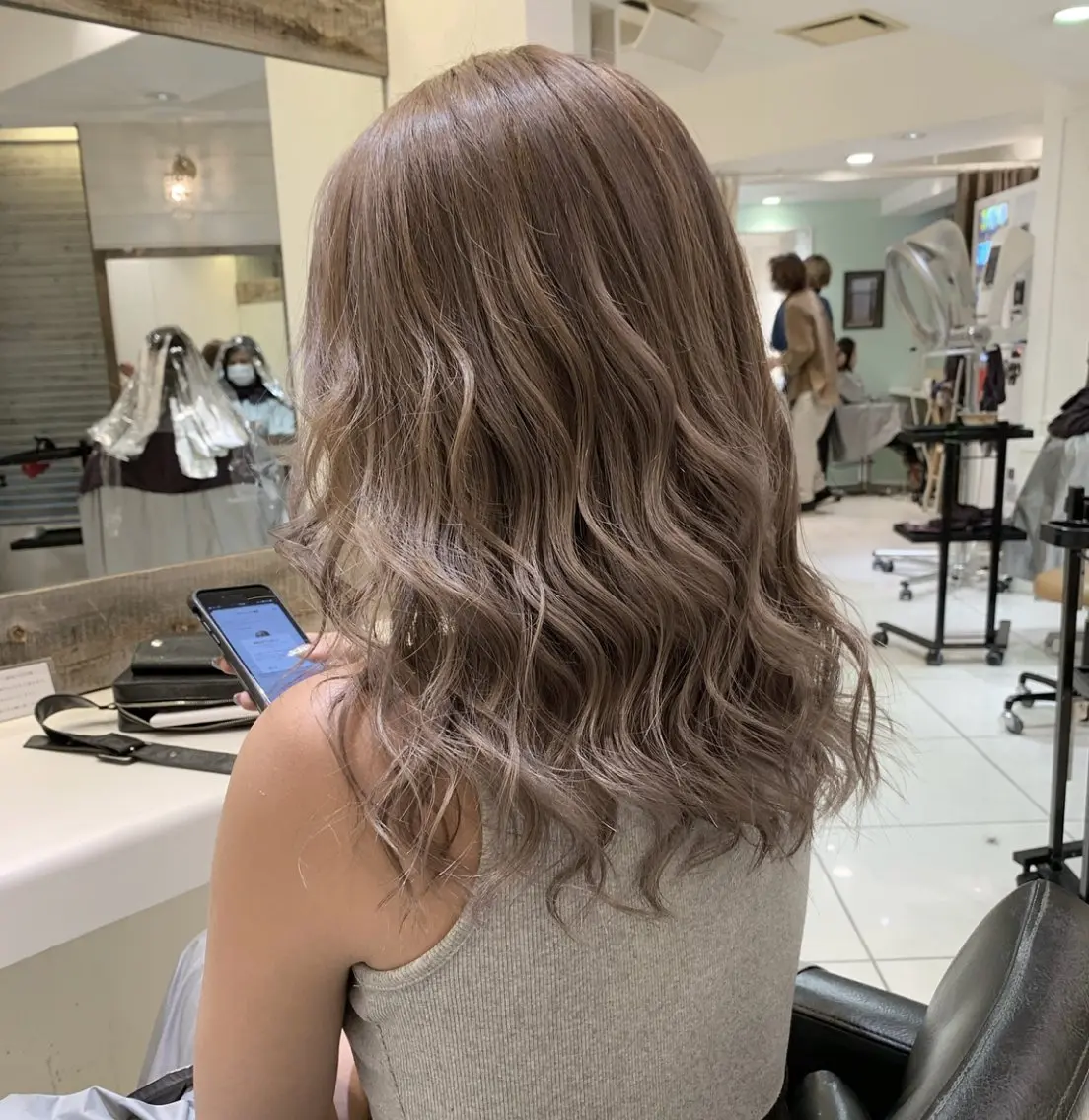 セミロング 外国人風カラー あおき りゅうせいのヘアスタイル
