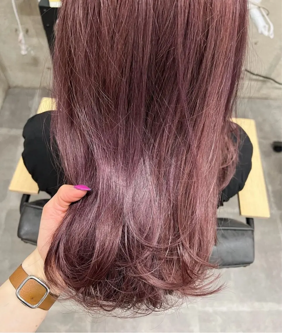 カラー 松本 凜那のヘアスタイル