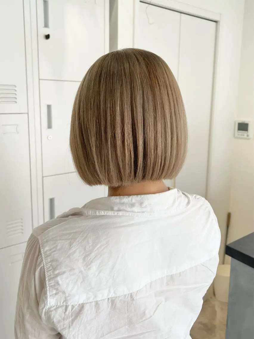 ショート カラー ヘアカラー 黒阪 なみのヘアスタイル