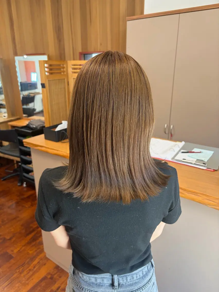 ミディアム ヘアカラー 上島 未緒のヘアスタイル