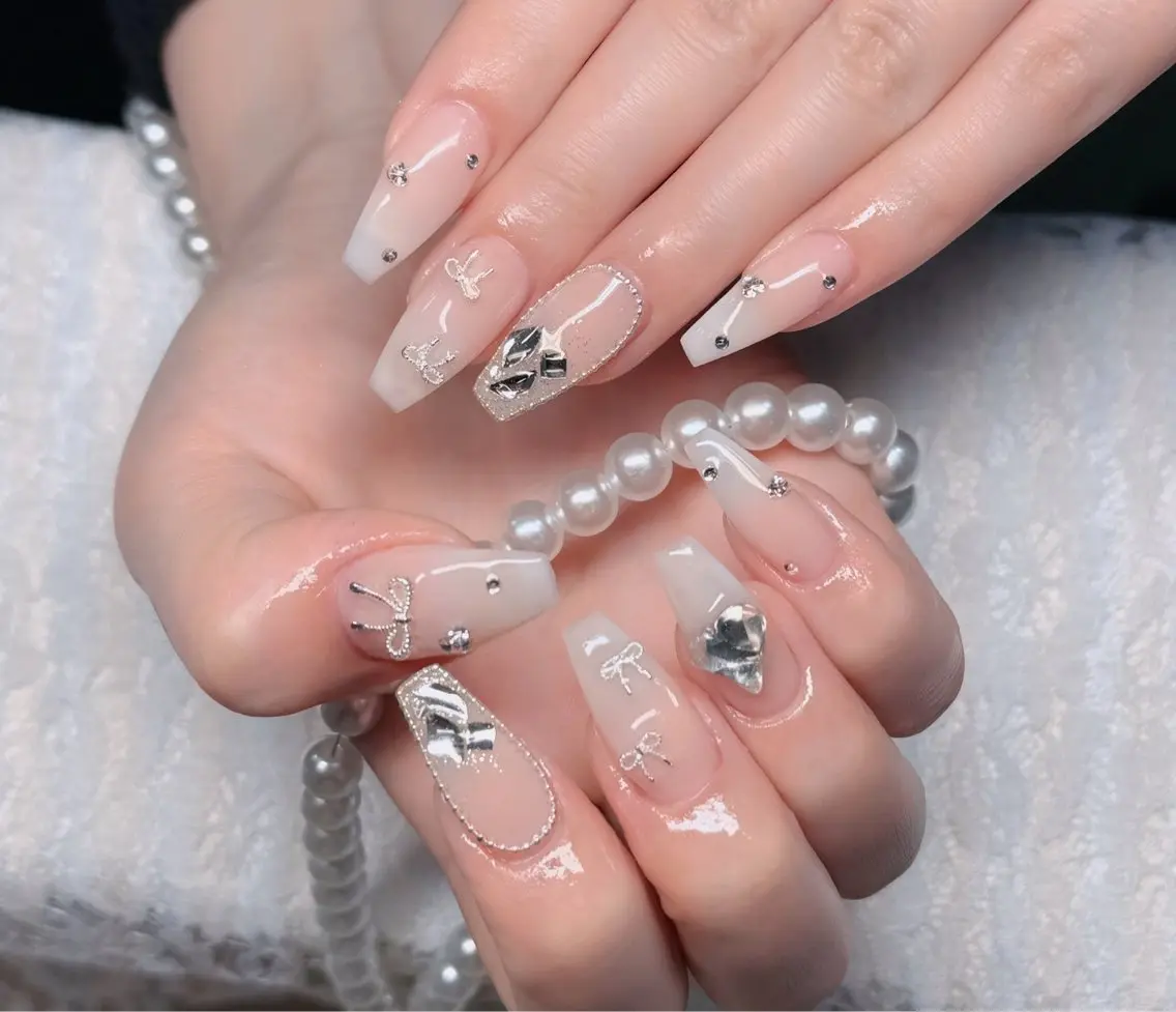 ネイル フレンチネイル ジェルネイル ハロウィン 韓国ネイル マグネットネイル ハンドネイル Hbaby nailのネイルデザイン