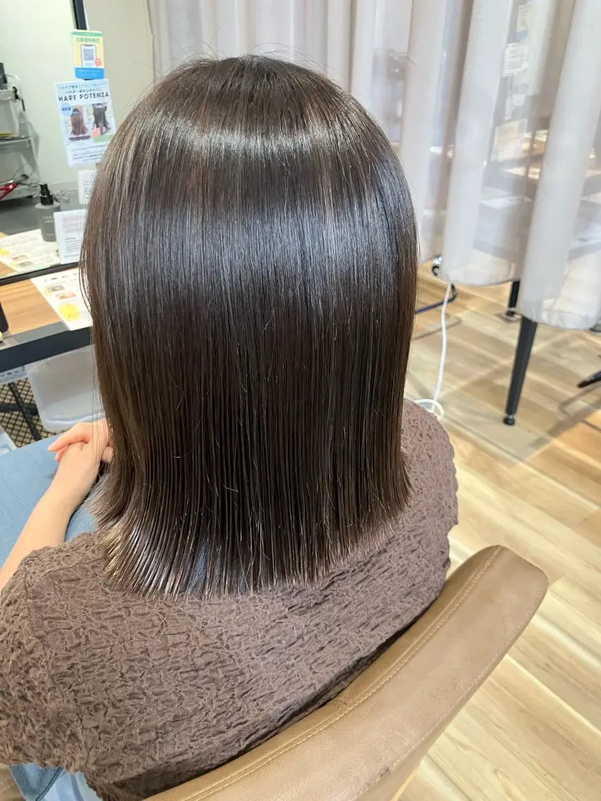 ミディアム トリートメント 横山 麻衣子のヘアスタイル