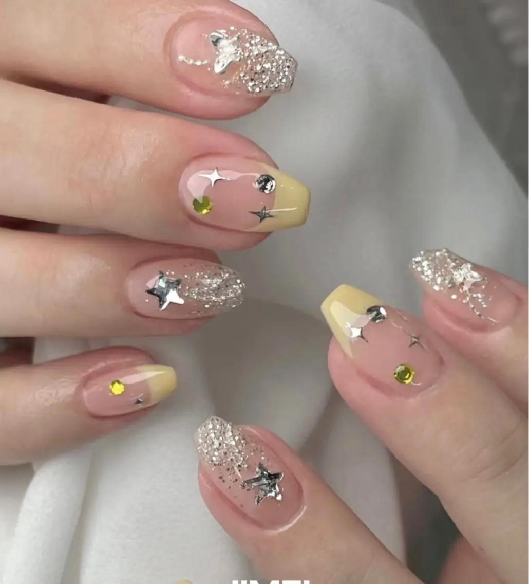 ネイル ハンドネイル ハンドケア 🍑 momo_nailのネイルデザイン