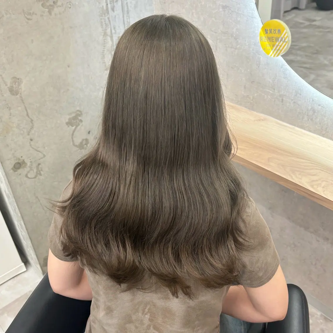 ロング ヘアカラー ほの/ブリーチモデル 🎀/艶カラー‎のヘアスタイル