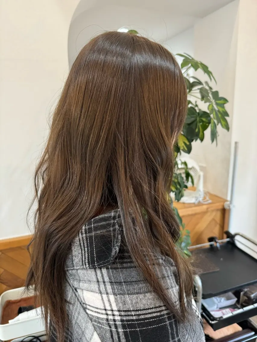 ロング カラー アッシュ ベージュカラー 透明感カラー オリーブベージュ 【透明感ナチュラル】 ゆうせいのヘアスタイル