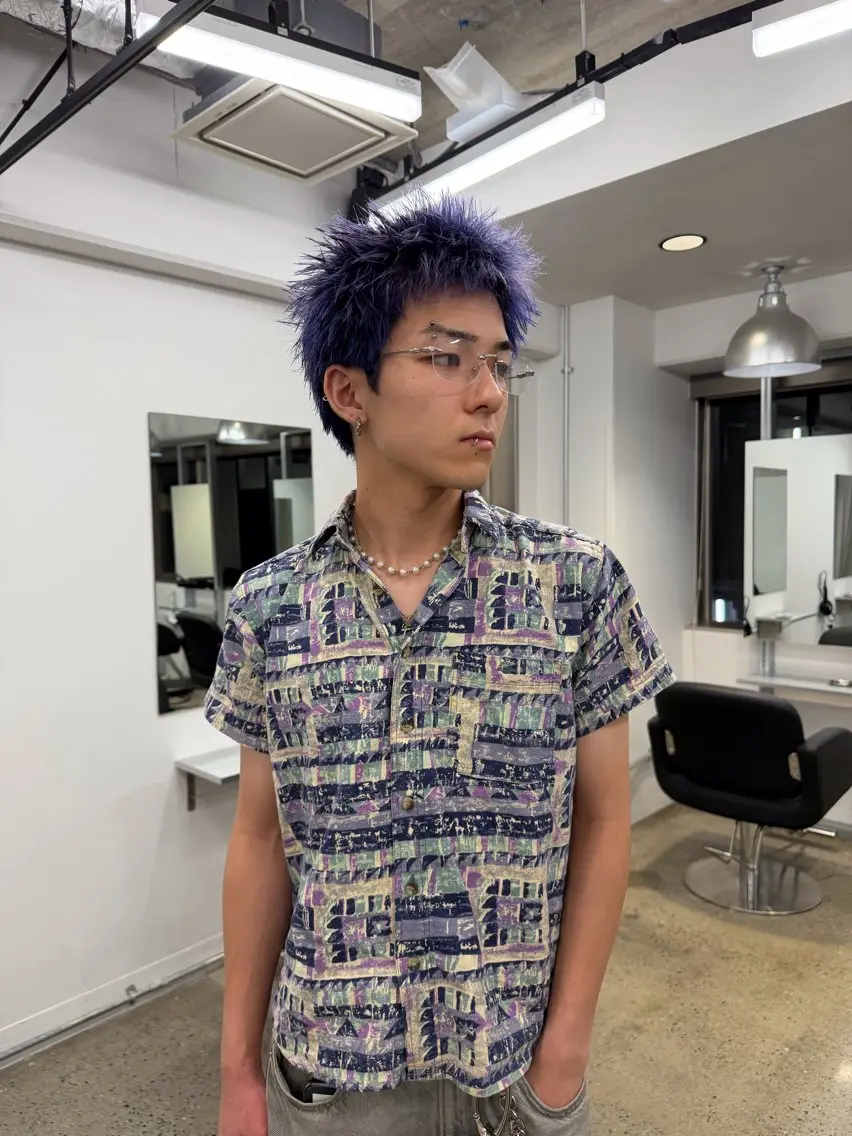 ショート カラー メンズ メンズハイトーン ブルーカラー 透明感カラー ハイトーンカラー ショートヘア ヘアカラー XENA 渋谷店のヘアスタイル