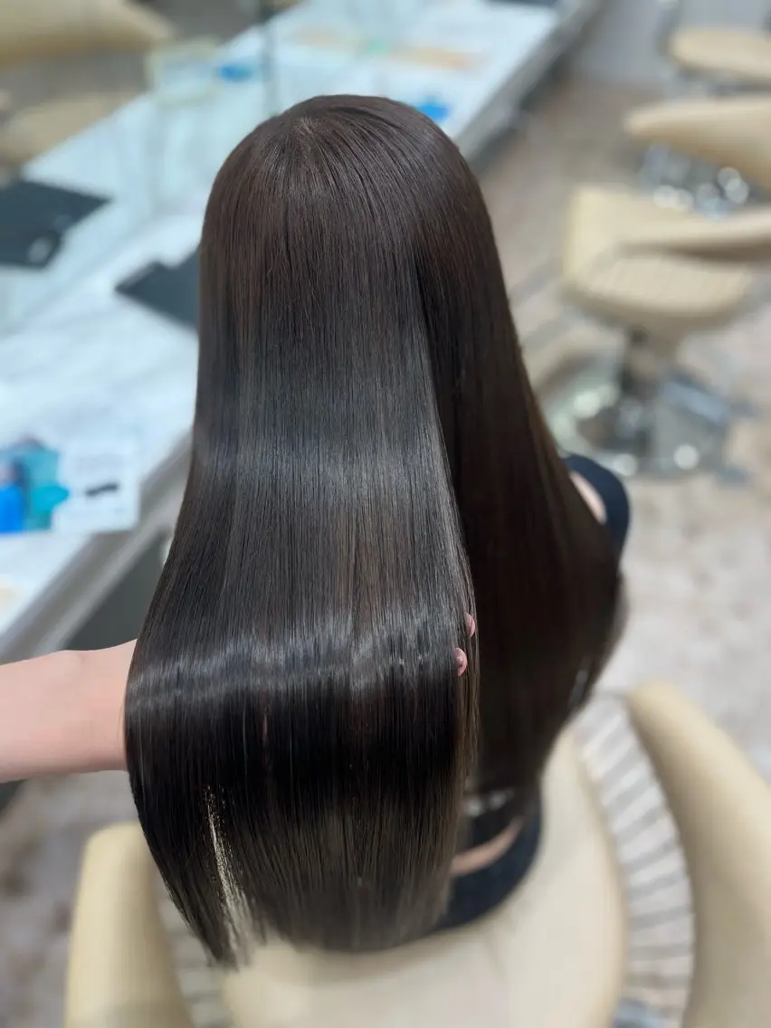 ロング カラー カット トリートメント 縮毛矯正/髪質改善/ 透明感カラー/桃谷翼のヘアスタイル