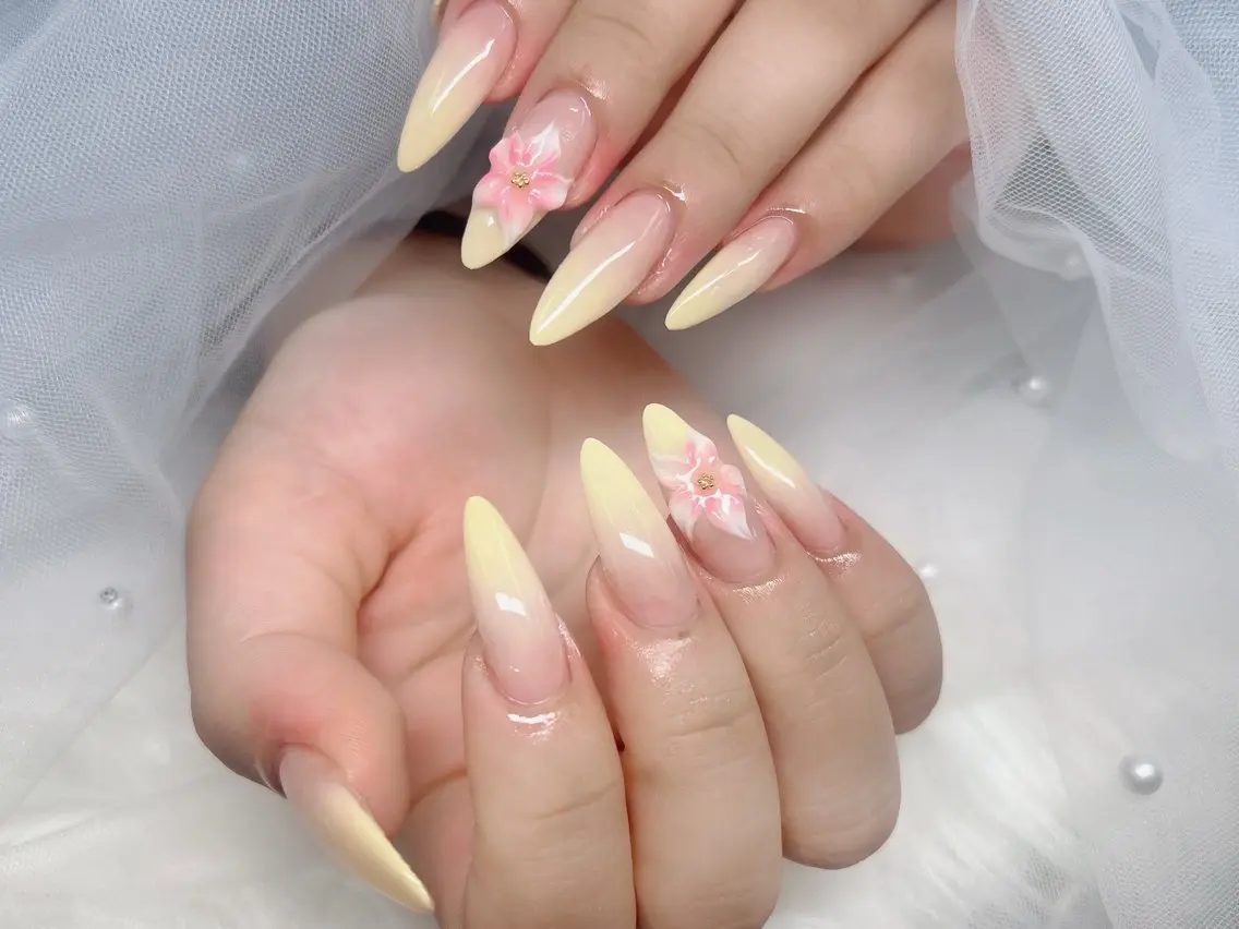 ネイル ブルー チークネイル ドット フレンチネイル ジェルネイル ハンドネイル Kei Nail 長さ出し 付け放題のネイルデザイン
