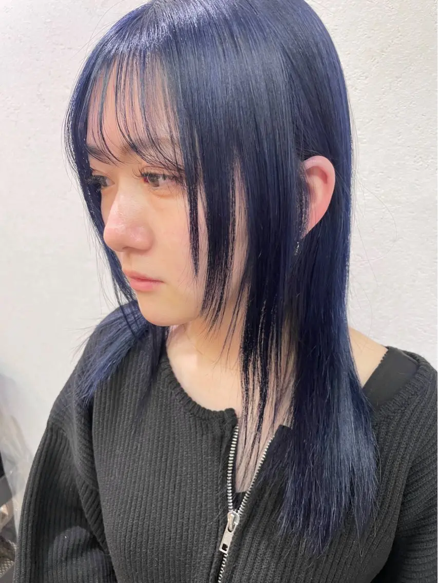 ミディアム カラー ブルーカラー ダブルカラー ネイビーカラー レイン🌏🌱 似合わせ/ハイトーンのヘアスタイル