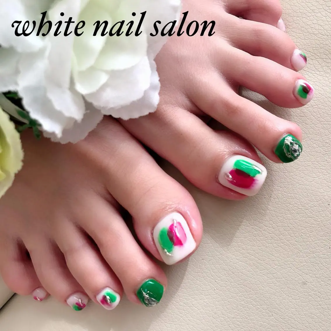 ネイル ジェルネイル ハードジェル 持ち込み ソフトジェル white nail salonのネイルデザイン