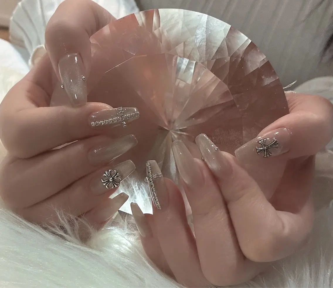 ネイル ハンドネイル LoaChaton kaeのネイルデザイン
