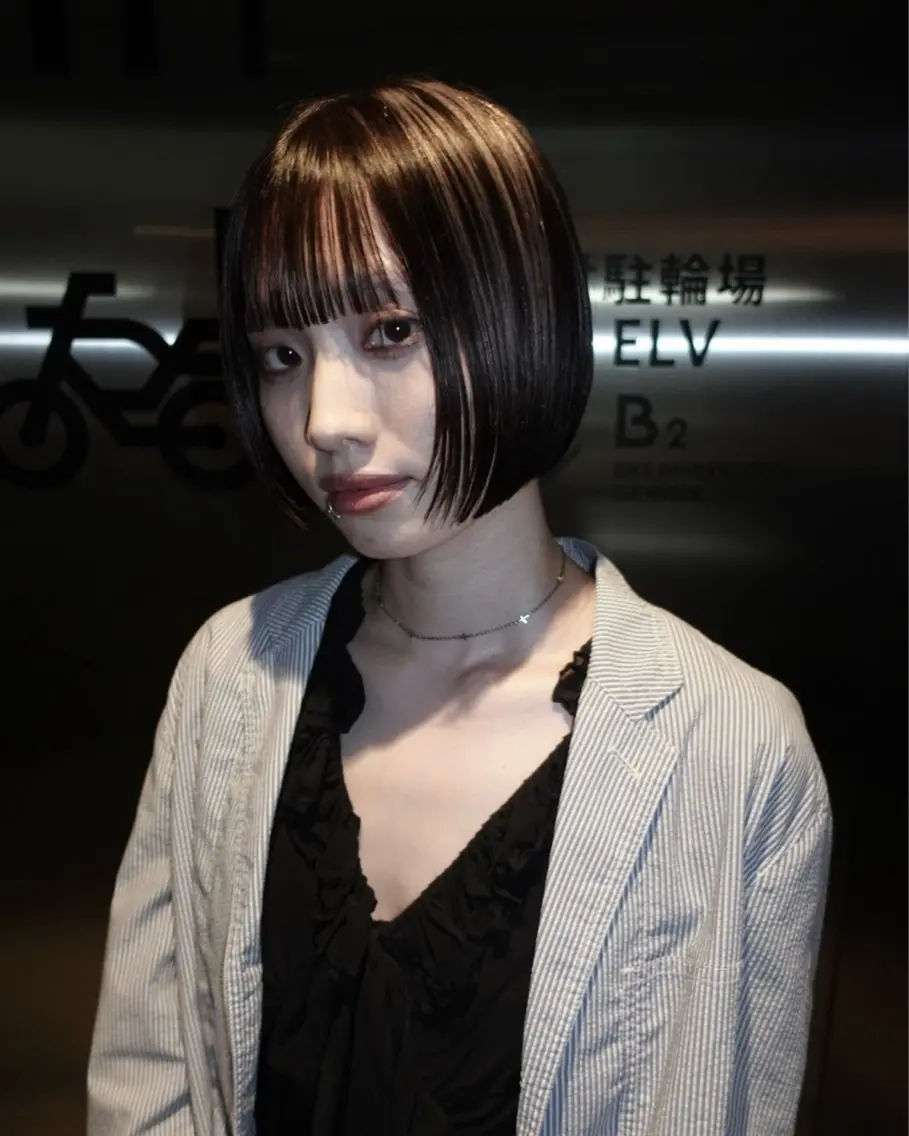ショート カット 岩下昂世/ ハイトーン/デザインのヘアスタイル