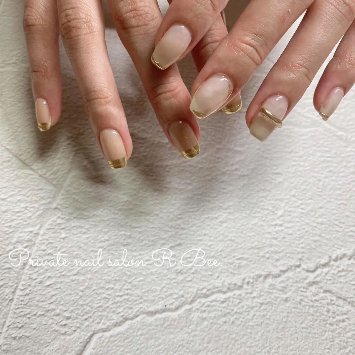 ネイル ミラーネイル ニュアンスネイル シンプルネイル aneu. -アヌ- 💅🫧reinaのネイルデザイン