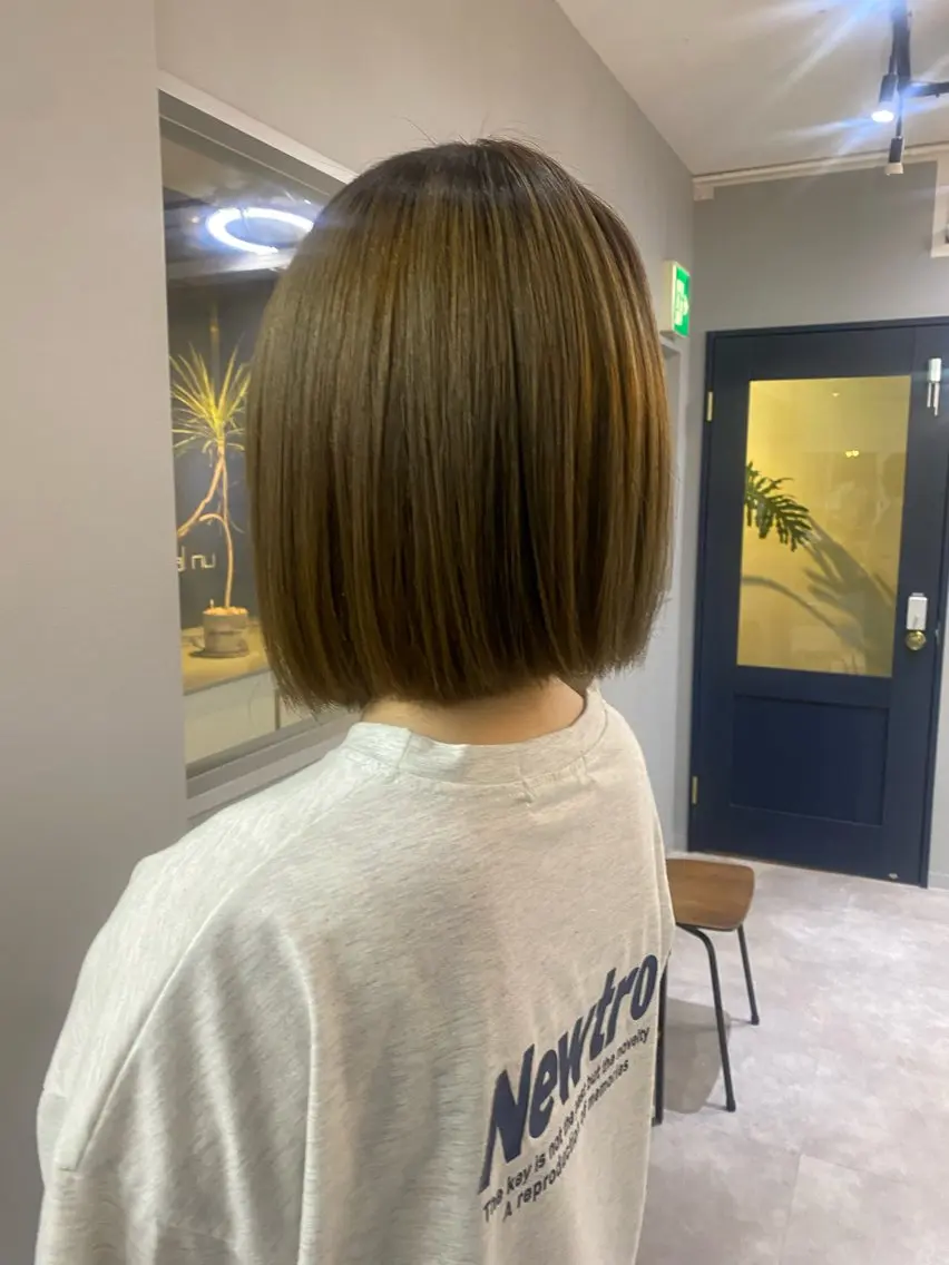 ミディアム カラー グレージュ オリーブグレージュ オリーブグレー ボブ きよはらちさき🍑 柔らかカラー🌱🫧のヘアスタイル