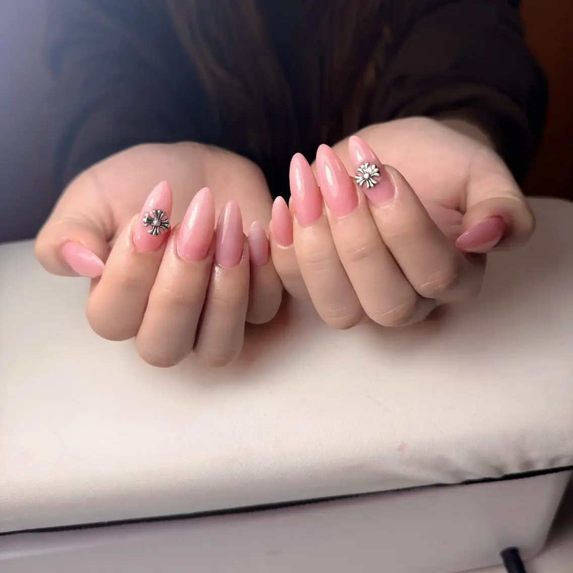 ネイル チークネイル フレンチネイル グラデーション 韓国ネイル マグネットネイル ハンドネイル Hana Nailのネイルデザイン