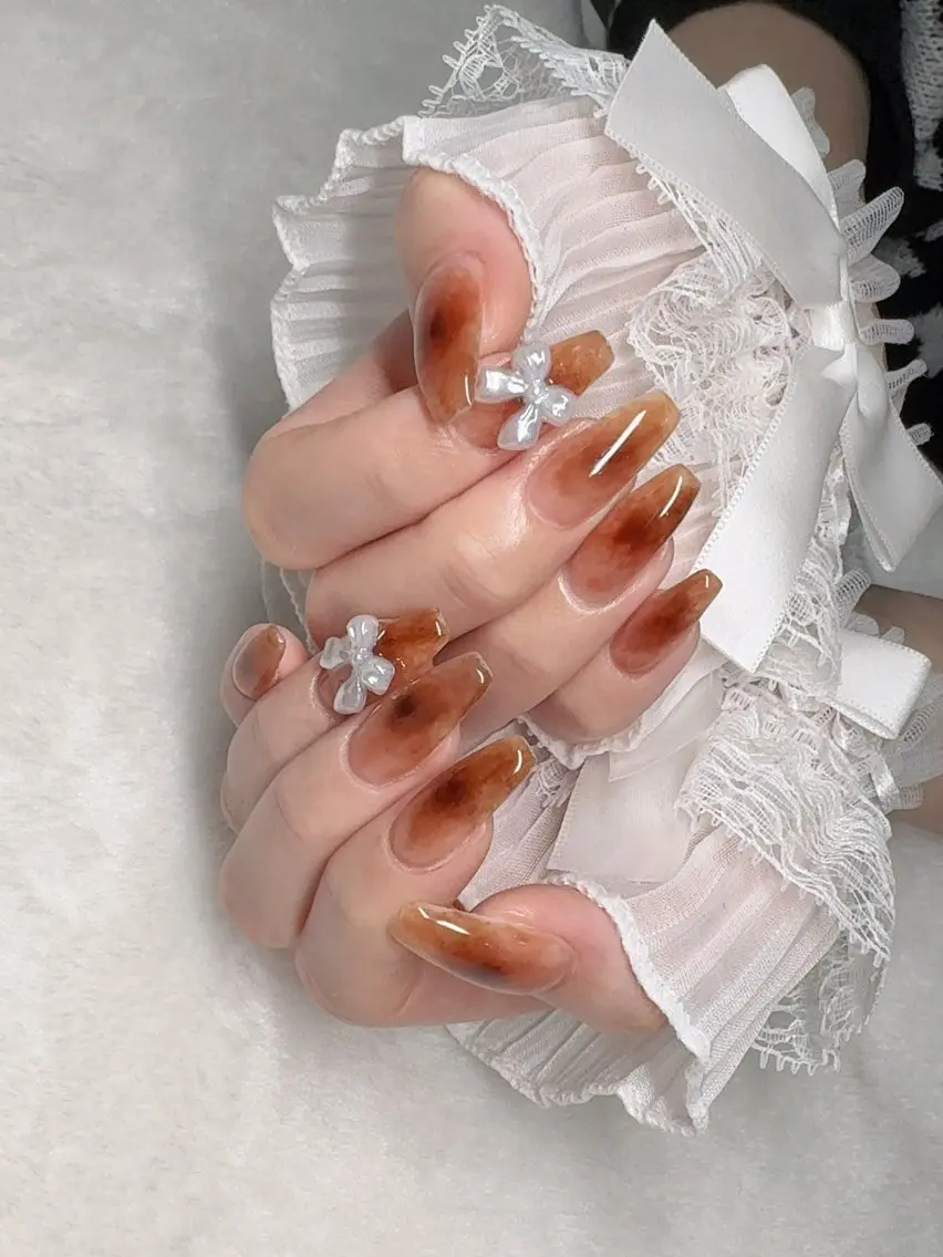 ネイル I-nailロング /ワンホン/キラキラのネイルデザイン