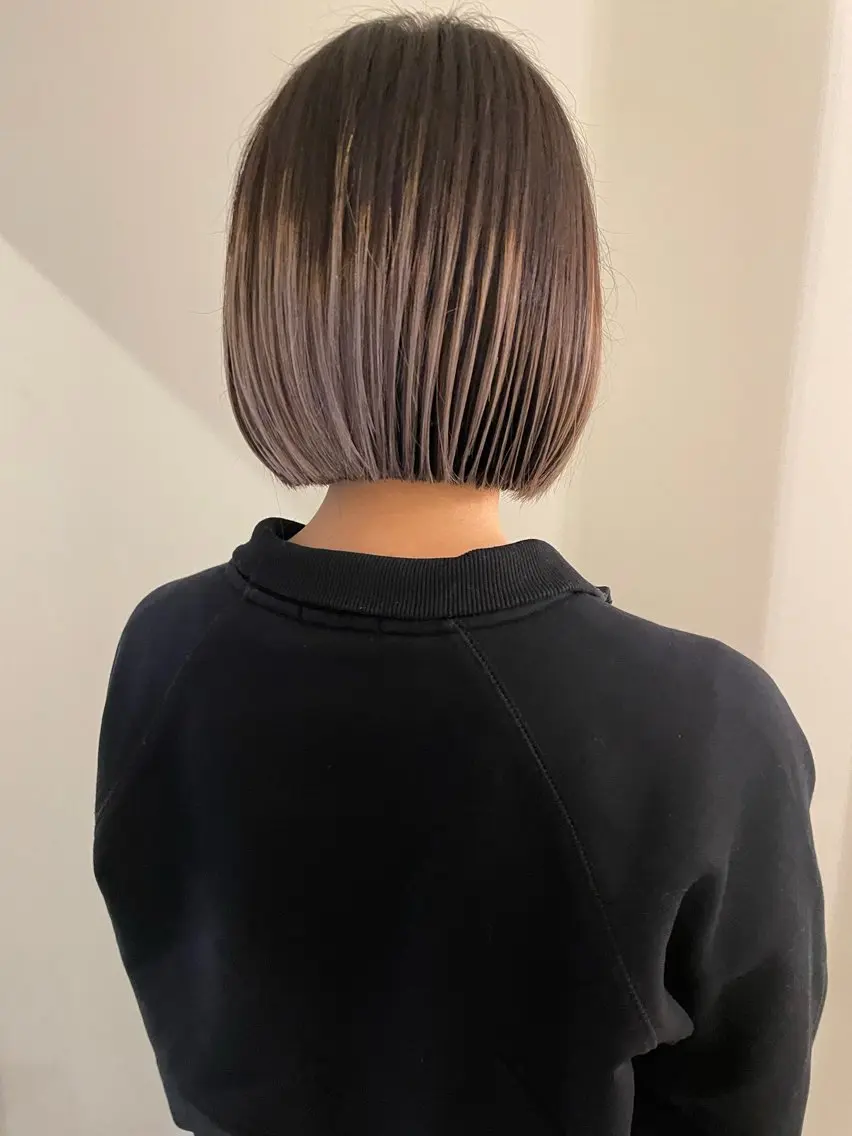 ショート カラー バレイヤージュ グラデーションカラー ボブ レイヤーカット ショートヘア ニュアンスカラー🫧 加納のヘアスタイル