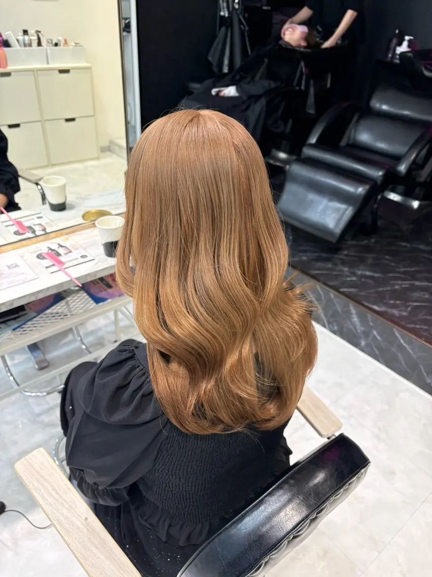 ロング カラー ヘアカラー トリートメント ヘアセット 色落ち綺麗🩰ハイ トーン🎀RINKAのヘアスタイル