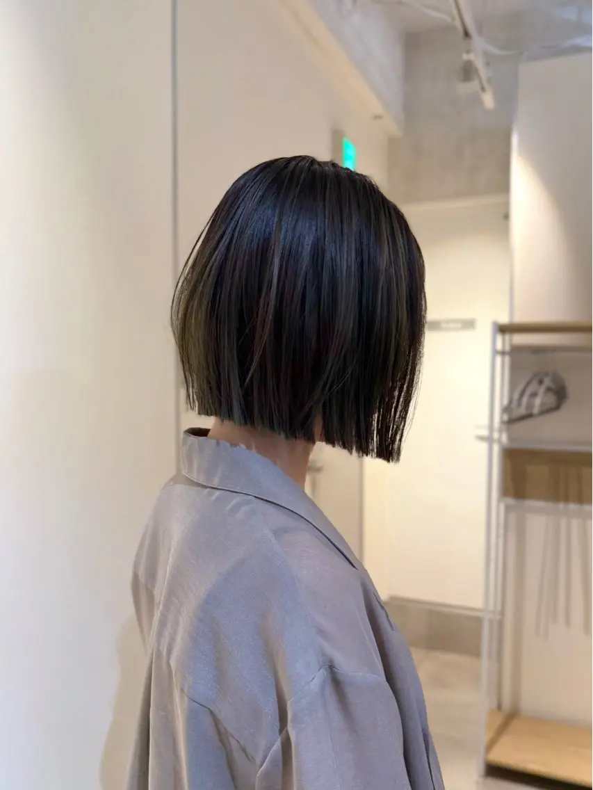 ショート カラー ベージュカラー オリーブベージュ ボブ カット ヘアカラー トリートメント 神戸ボブ✂️ ioe三宮/田 伸佳のヘアスタイル
