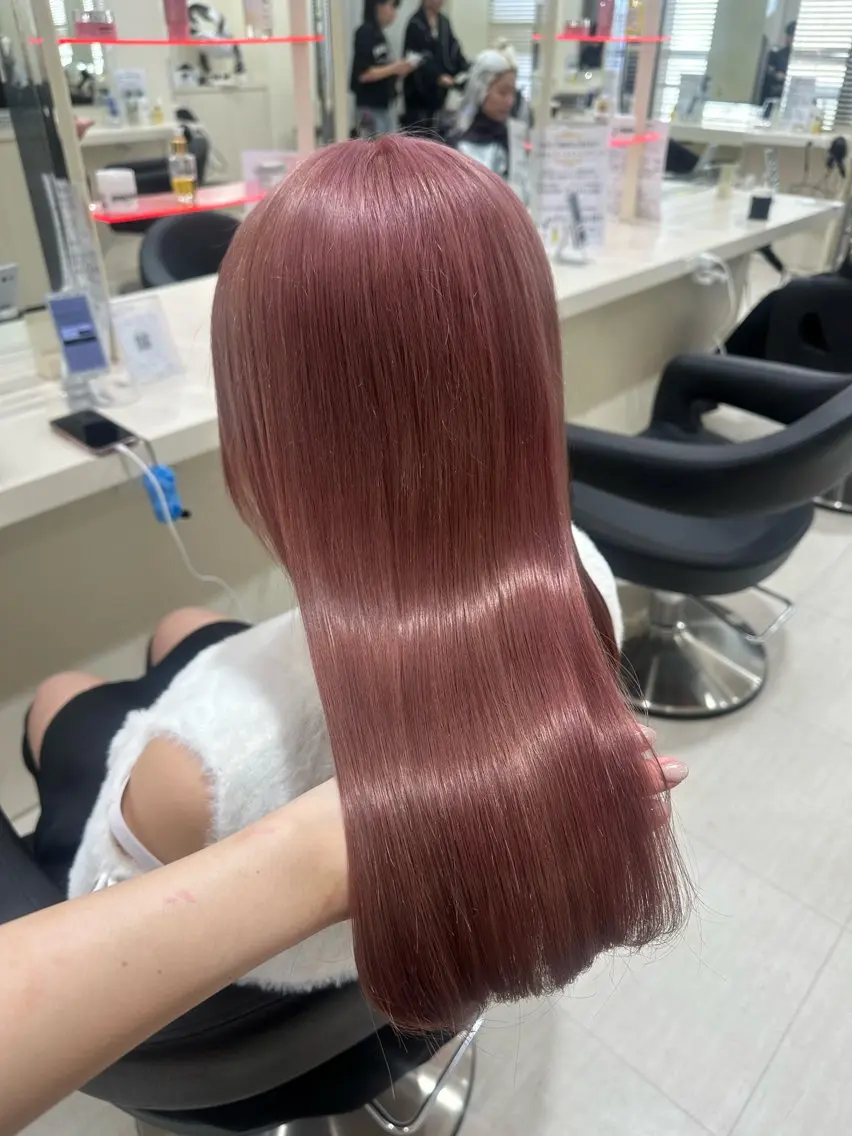 ロング カラー ヘアアレンジ 韓国レイヤー&ピンク 艶髪🩶maikoのヘアスタイル