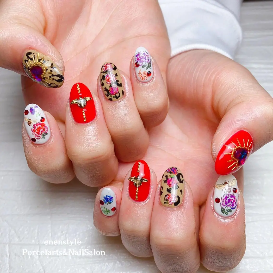 ミディアム ネイル 🐾enen style 🐾のネイルデザイン